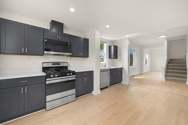 Foto del edificio - Newly Remodeled Home Available Now!