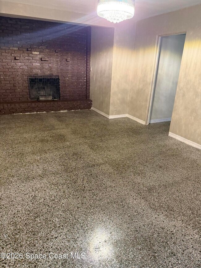 Building Photo - 1601 Virginia Dr