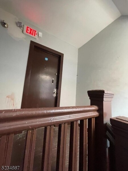 Foto del edificio - 39 Maple Ave
