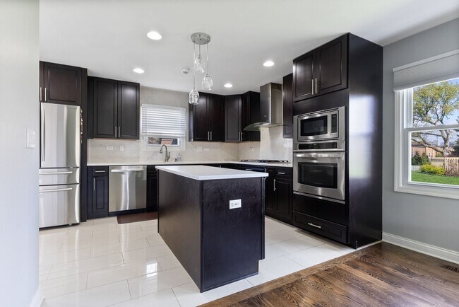 Foto del edificio - 1140 S Pine Ave