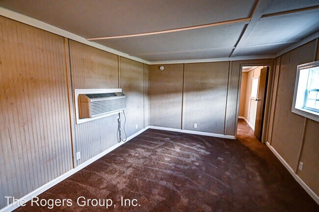 Building Photo - 3 br, 1.5 bath House - 120 Woodway Dr