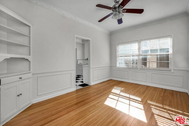 Foto del edificio - 612 Midvale Ave