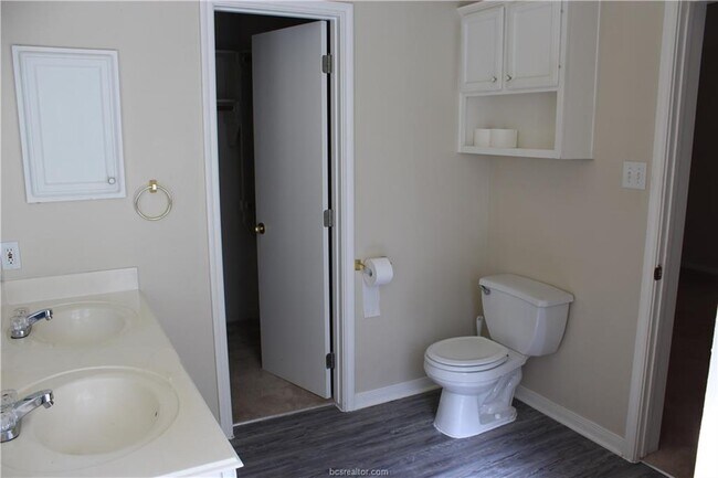 Foto del edificio - 3732 Marielene Cir