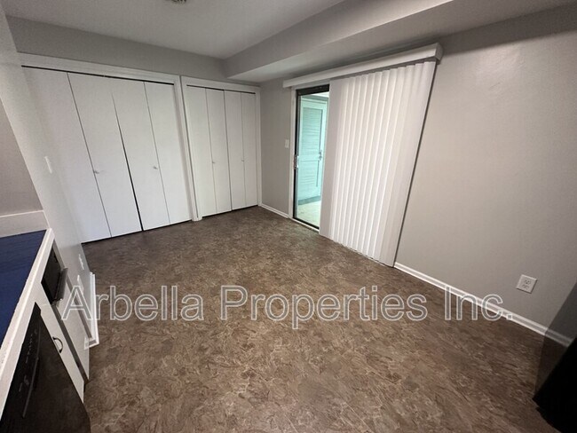 Foto del edificio - 1816 Presswood Rd