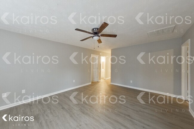 Foto del edificio - 400 Beaver Pointe Dr