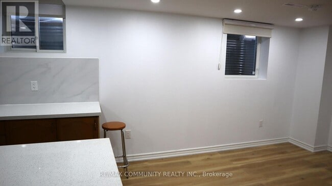 Building Photo - 3254 Cambourne Crescent