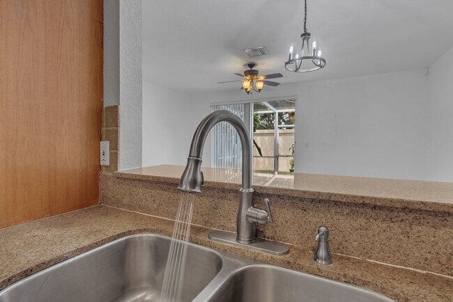 Foto del edificio - 5509 NW 90th Ave