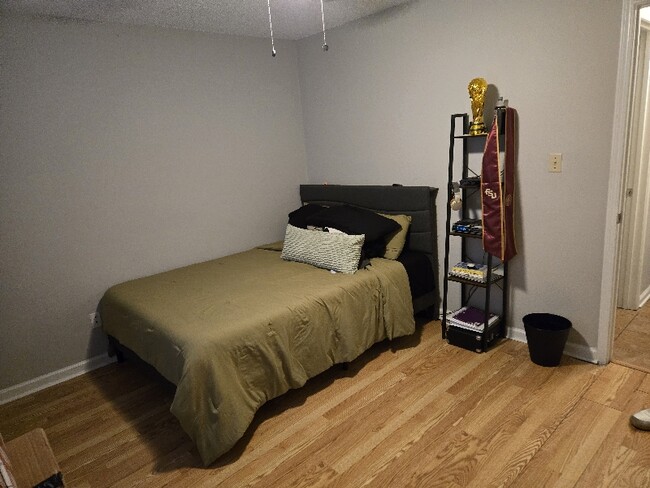 Photo - 217 Columbia Dr House