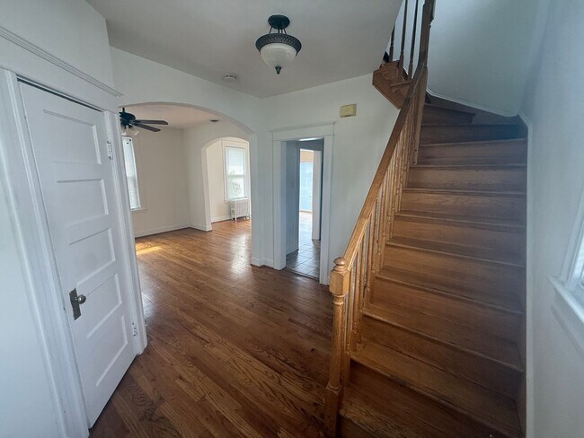 Foto del edificio - Stunning & Updated 4BR/2BA Home – Certified Lead-Free!