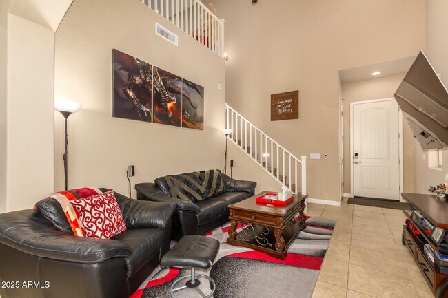 Building Photo - 1367 S Country Club Dr