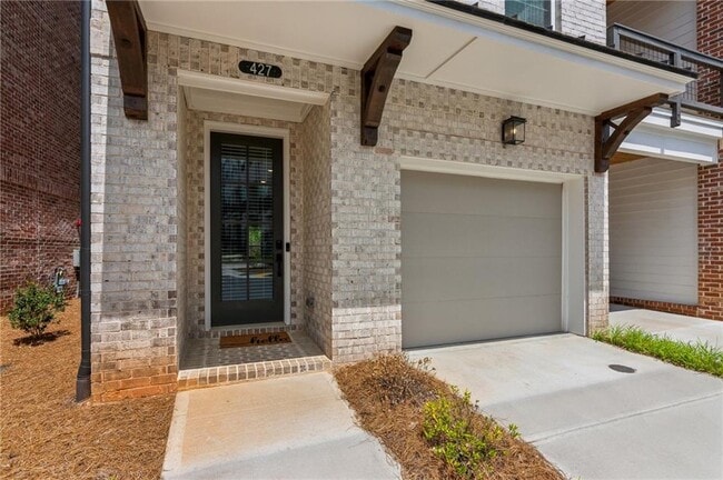 Building Photo - 427 Burton Dr