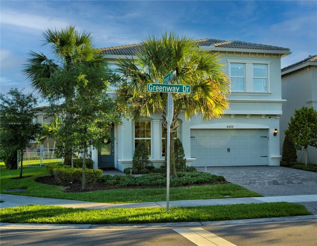 4426 Greenway Dr, Hollywood, FL 33021 House for Rent in Hollywood, FL