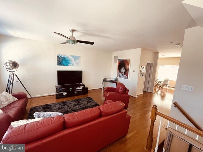 Foto del edificio - 8453 Winding Trail