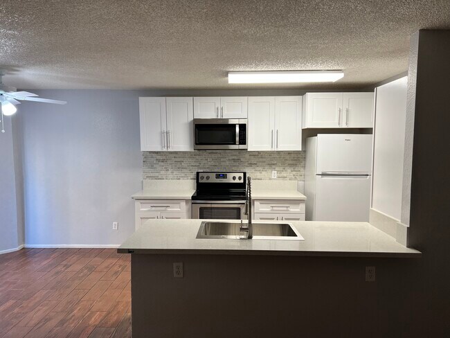 Foto del edificio - 5236 W Peoria Ave