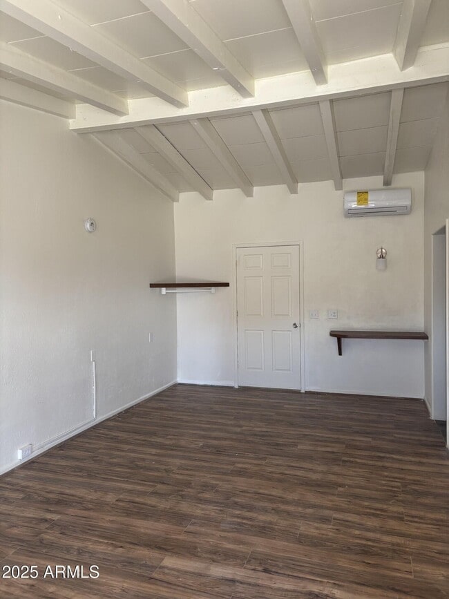 Building Photo - 1372 AZ-92