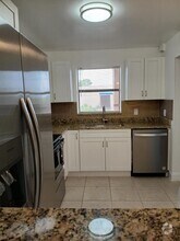 Building Photo - 4760 Lucerne Lakes Blvd E