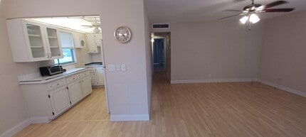 Building Photo - 281 Tuscany Ln