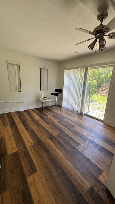Foto principal - 11600 NE 6th Ave