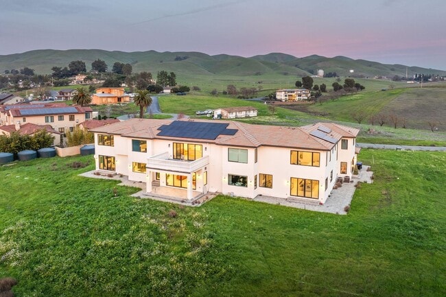 Foto del edificio - 7778 Laguna Heights Ct