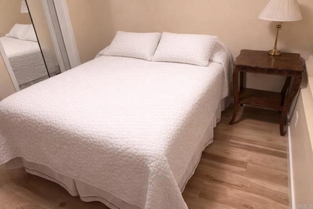 Foto del edificio - 714 Passiflora Ave