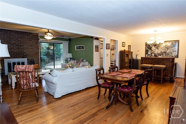 Foto del edificio - 270 Segrest Cir