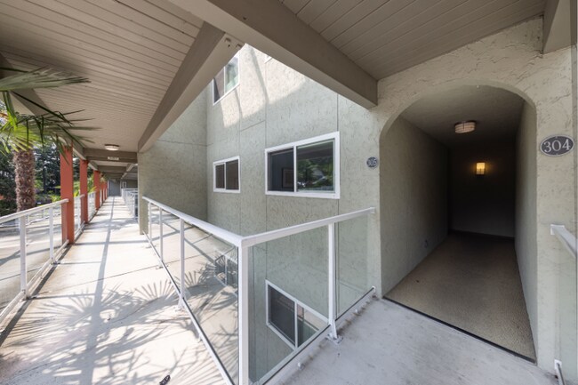 Foto del edificio - 701 122nd Ave NE