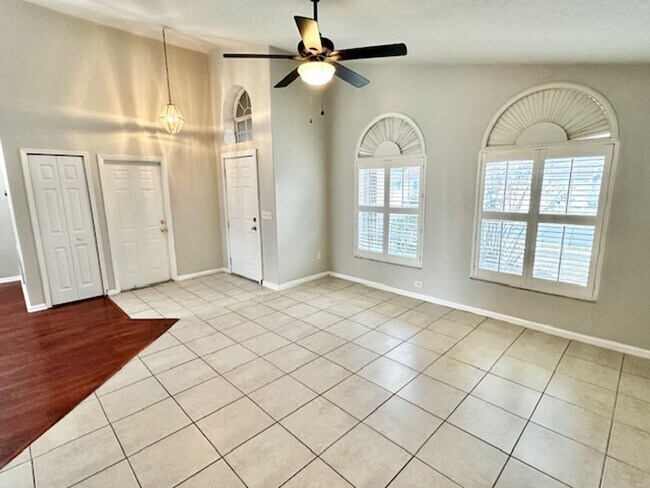 Building Photo - Lake Mary - 3 Bedroom, 2 Bathroom – $1,995.00