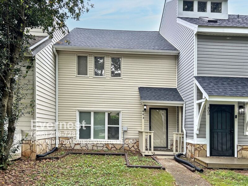 Primary Photo - 403 Hobbs Rd SE