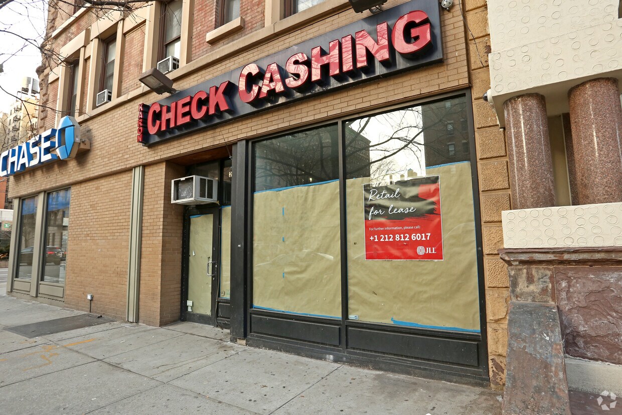 Foto del edificio - 255-261 W 109th St