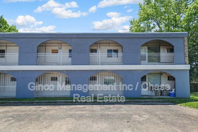 Building Photo - 1231 N Galena Ave