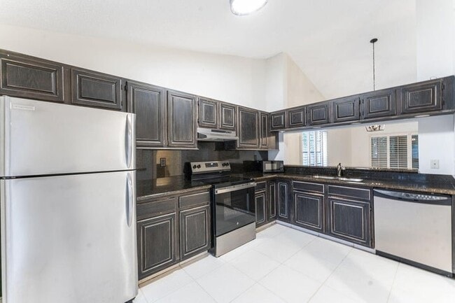Building Photo - 3088 Inglewood Terrace