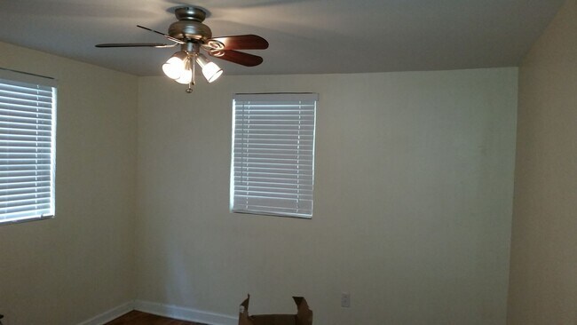 Foto del edificio - 414 E Park Ave