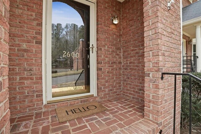 Building Photo - 2600 Holcomb Springs Dr