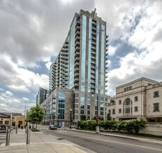 Building Photo - 301 Demonbreun St