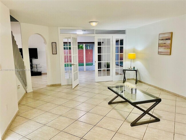 Foto del edificio - 8950 NW 189th Terrace