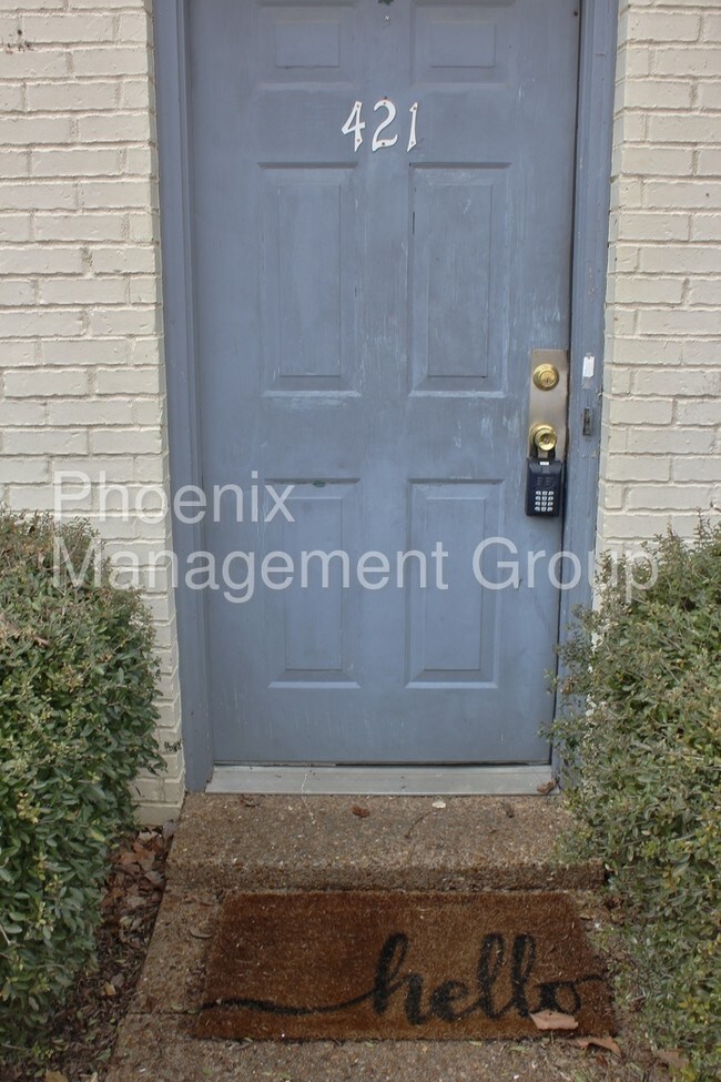 Building Photo - 421 Brackinhouse Pl