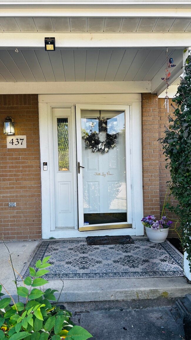 Building Photo - 437 Colony Park Dr