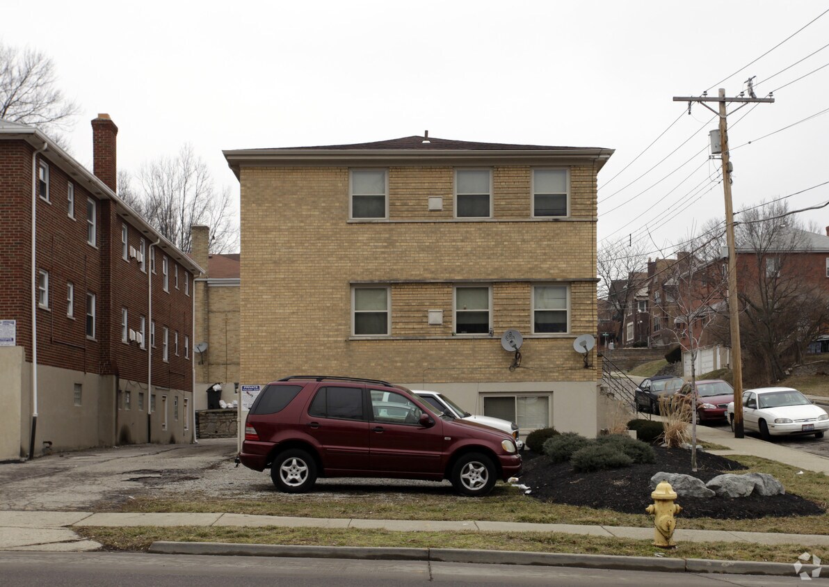 803 Hermosa Ave, Cincinnati, OH 45238 Apartments in Cincinnati, OH