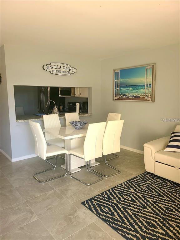 Foto del edificio - 106 1st St E