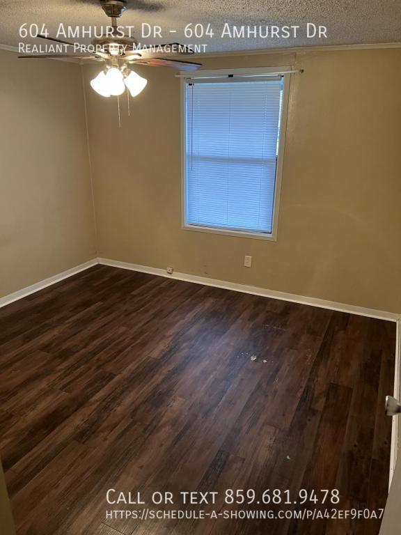 Building Photo - Amhurst Apartments, 604 Amhurst Dr