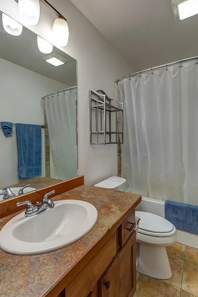 Foto del edificio - 3 Bedroom Townhome in Bozeman!