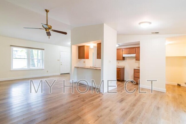 Building Photo - 7821 Cloughy Cir