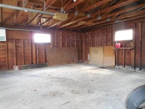 Building Photo - 618 Addison St