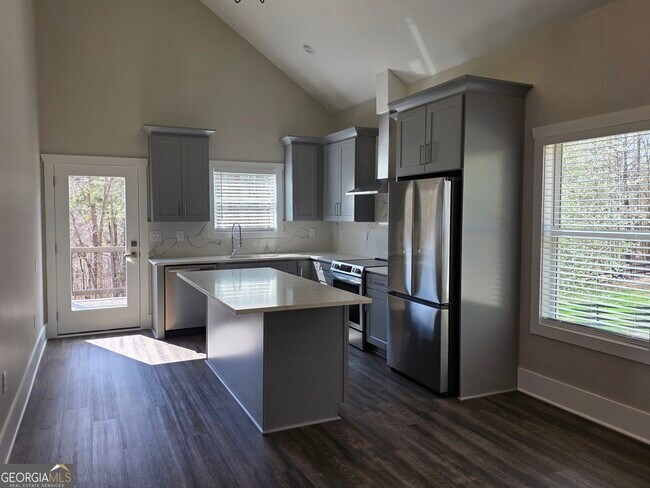 Foto del edificio - 147 Dripping Rock Trl