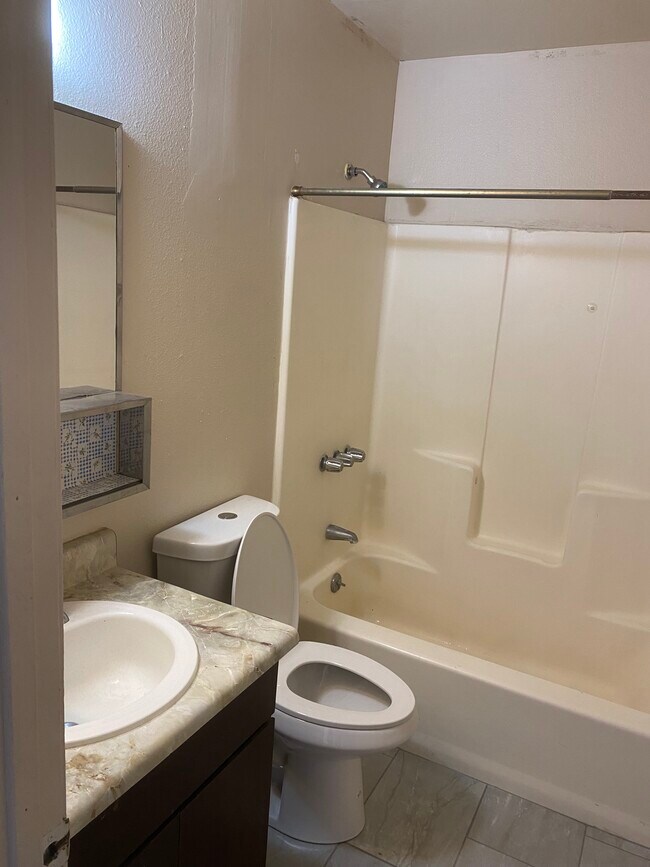 Foto del edificio - 520 S Verde St