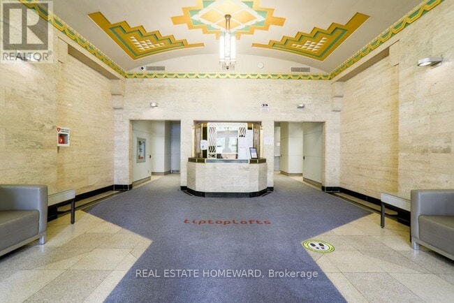 Building Photo - 637 Lake Shore Blvd W