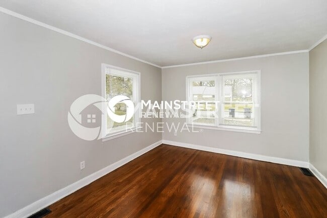 Building Photo - 3 Bedroom Pet-Friendly Home in Memphis, TN with Main Street Renewal