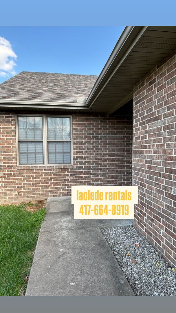 Building Photo - 2 BEDROOM 2 BATHROOM DUPLEX FOR RENT