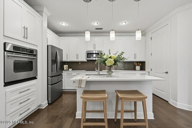 Foto del edificio - 3123 S Beach Pkwy