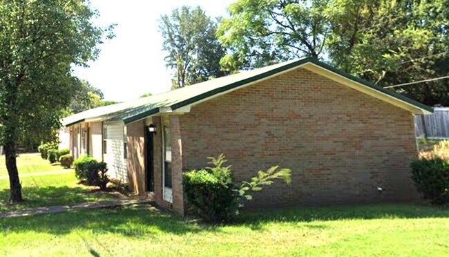 Foto del edificio - 386 Thornfield Dr